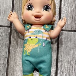 Baby Alive baby gotta bounce blonde hair frog outfit WORKS GREAT. Eats poops