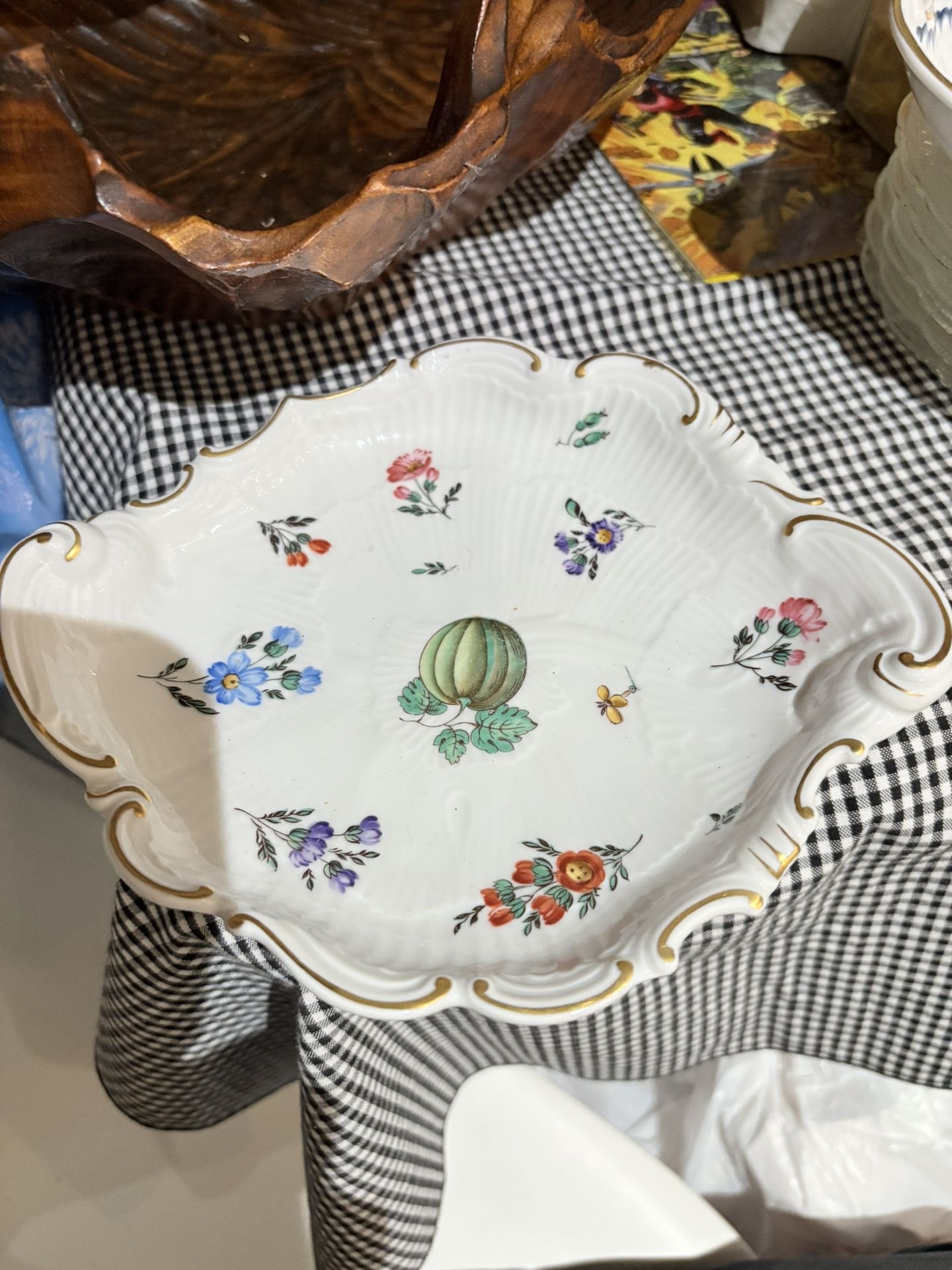 Richard Ginorii  Scalloped Dish 