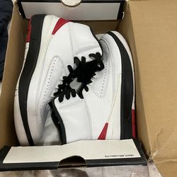 Jordan’s 2 size 6y