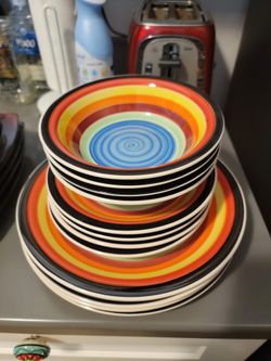 12 Pc. Dish Set