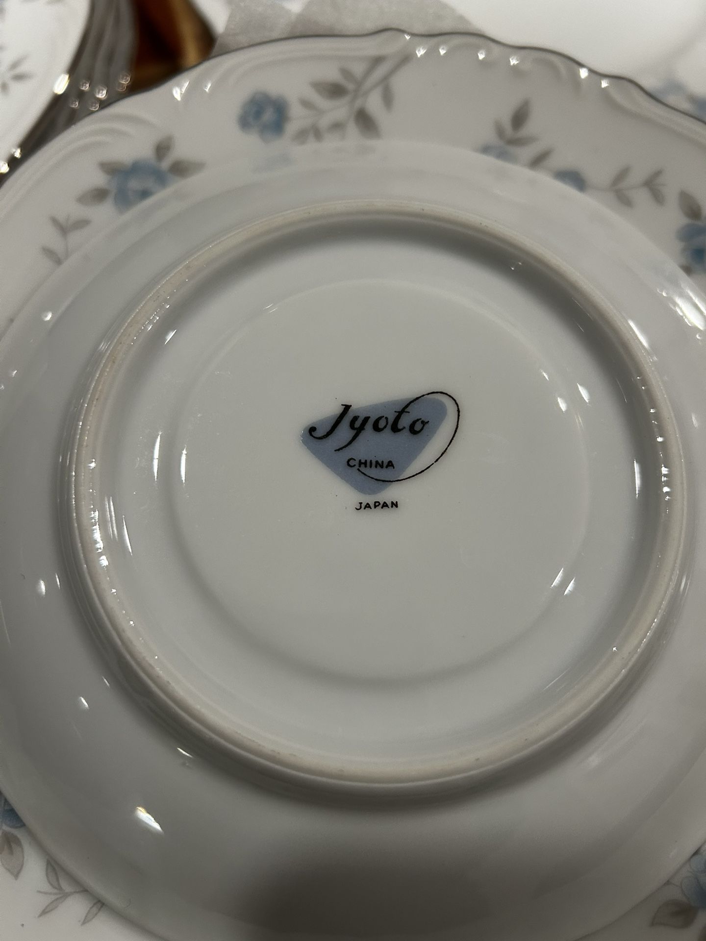 Jyoto Formal Blue Rose China Set 