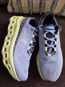 On Cloud monster Women's Size 9 Shoes