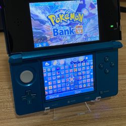 Nintendo 3DS In Blue Bundled W/ 64gb SD , Stylus And Charger