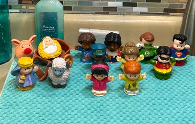 Collection of mixed Fisher-Price Little People figures x14. See photos.