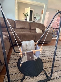 Baby swing