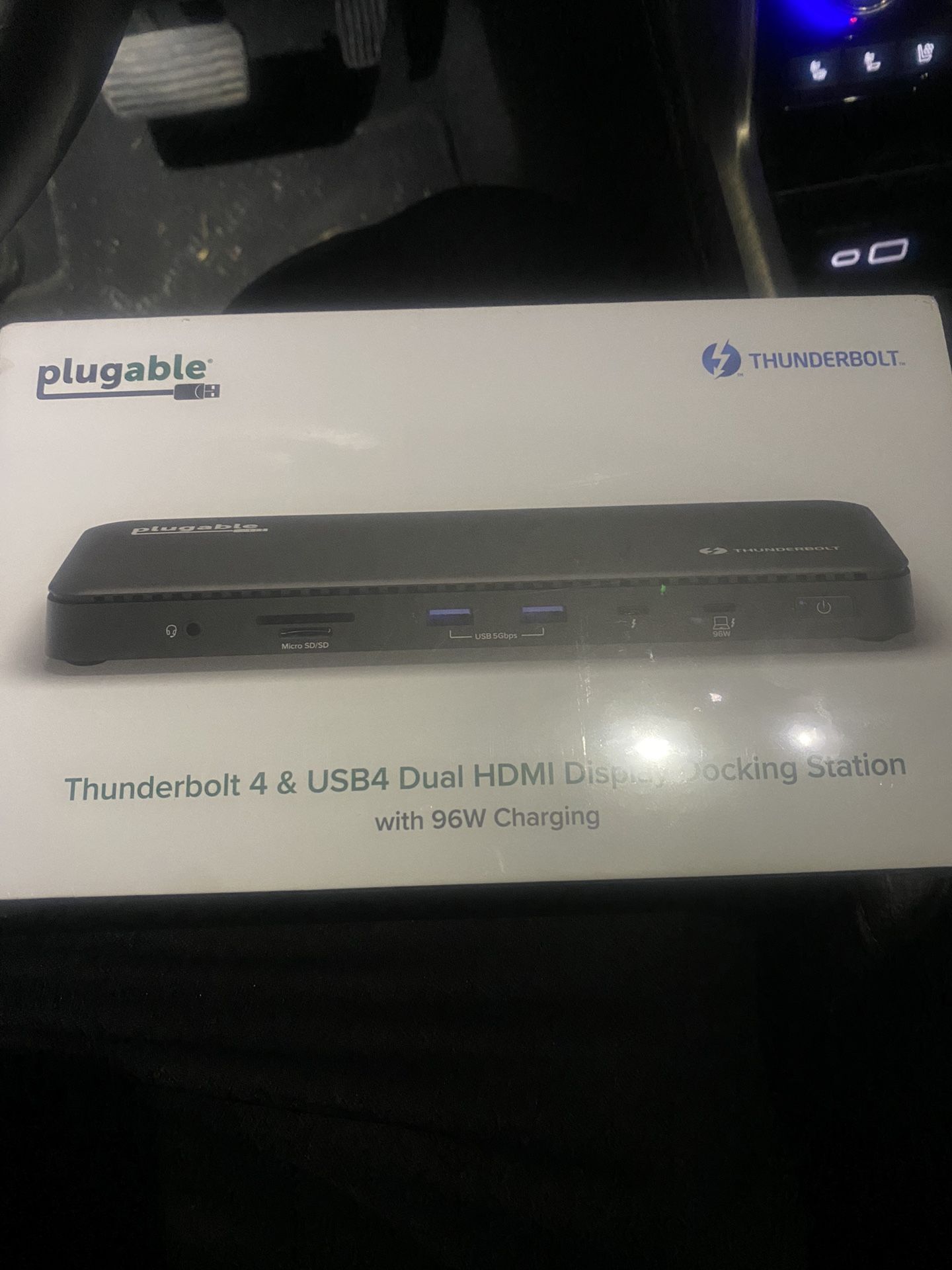 Thunderbolt 4 Dock With Charging