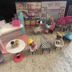 LOL DOLLS Dolls Included Cafe Lounge Furniture And Dolls