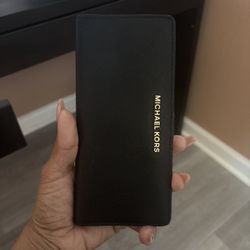 Michael Kors Wallet For Sale
