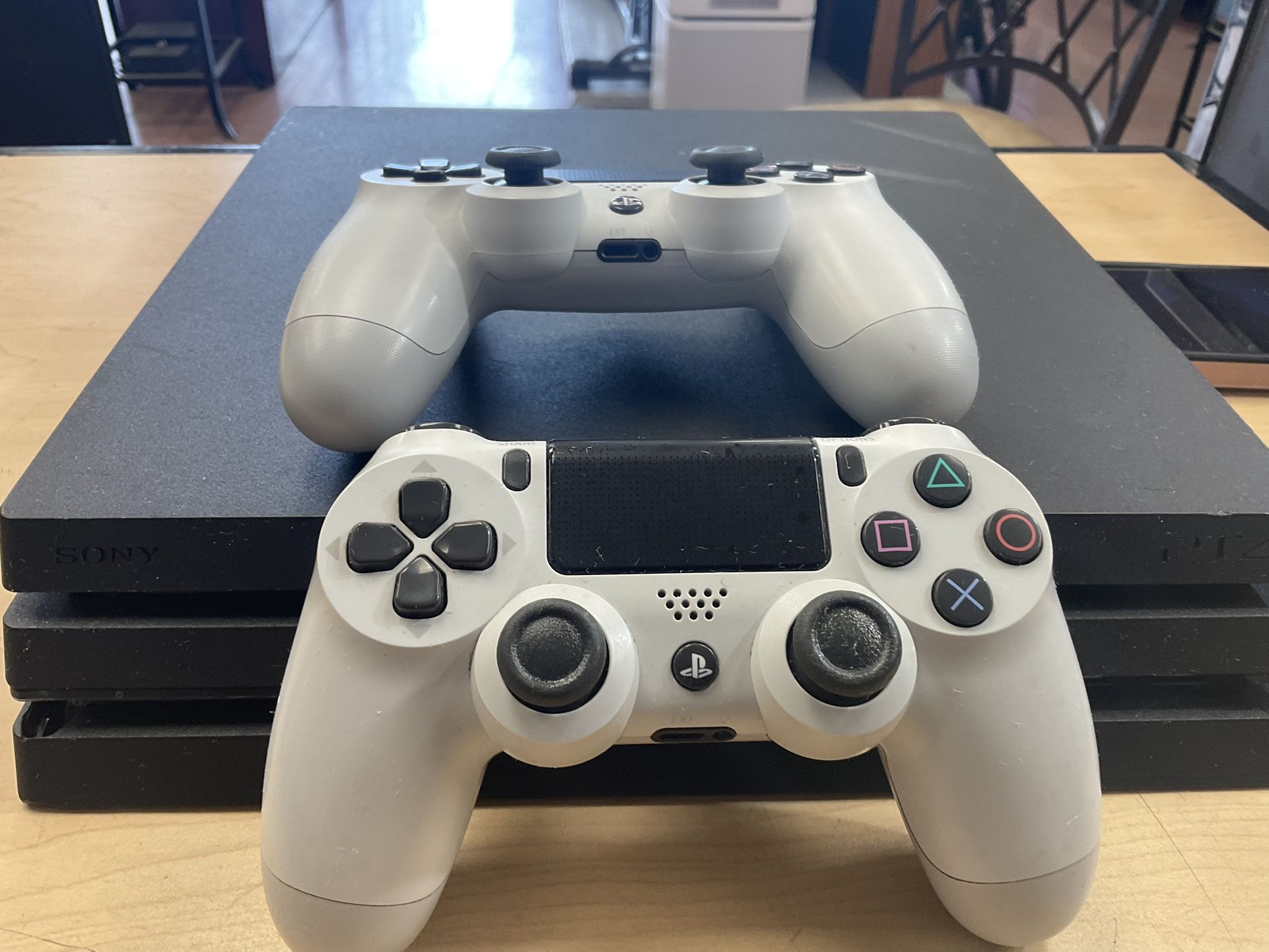 PlayStation 4 With 1 Tb