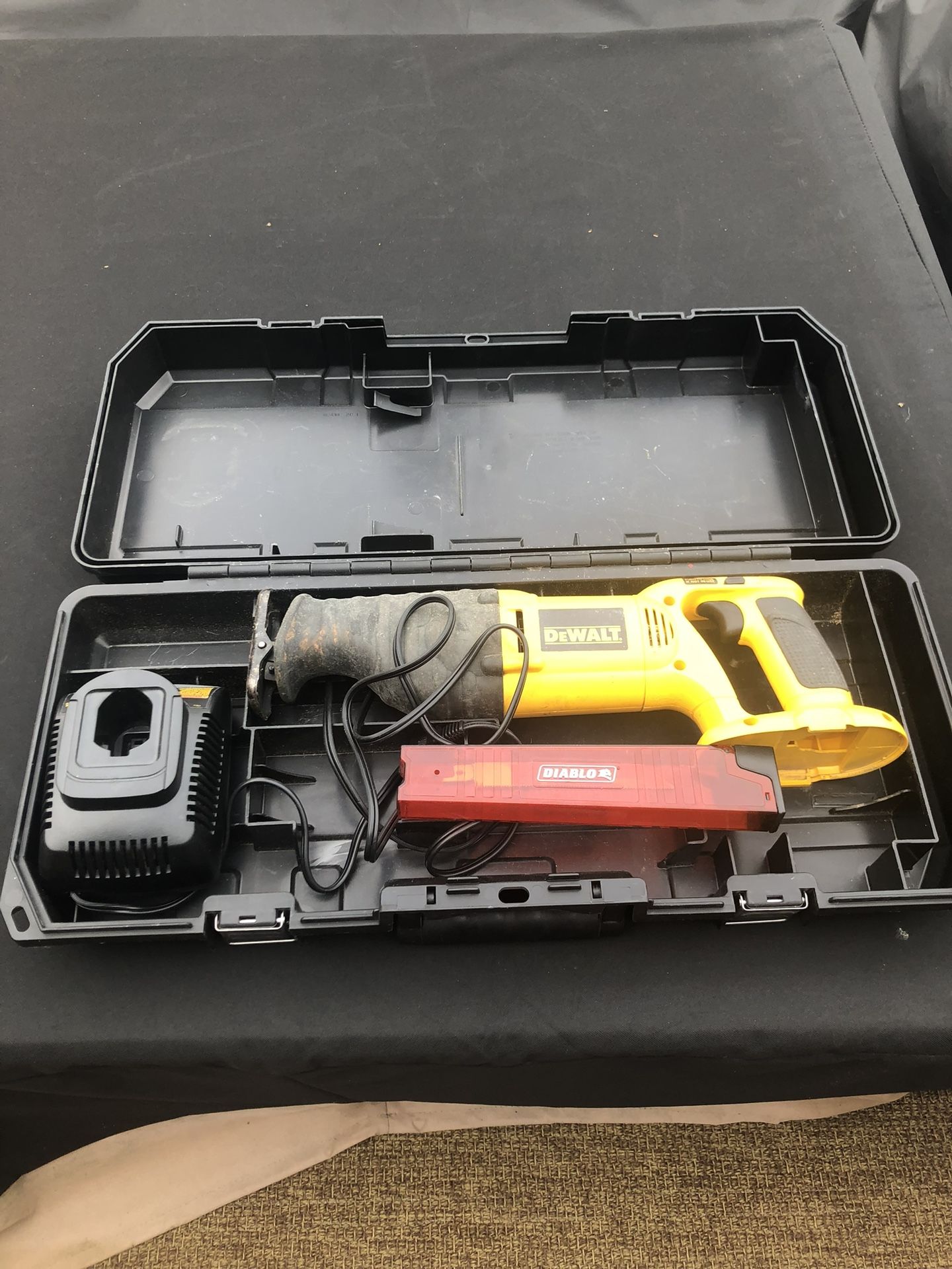 DeWalt DC385 Reciprocating Saw