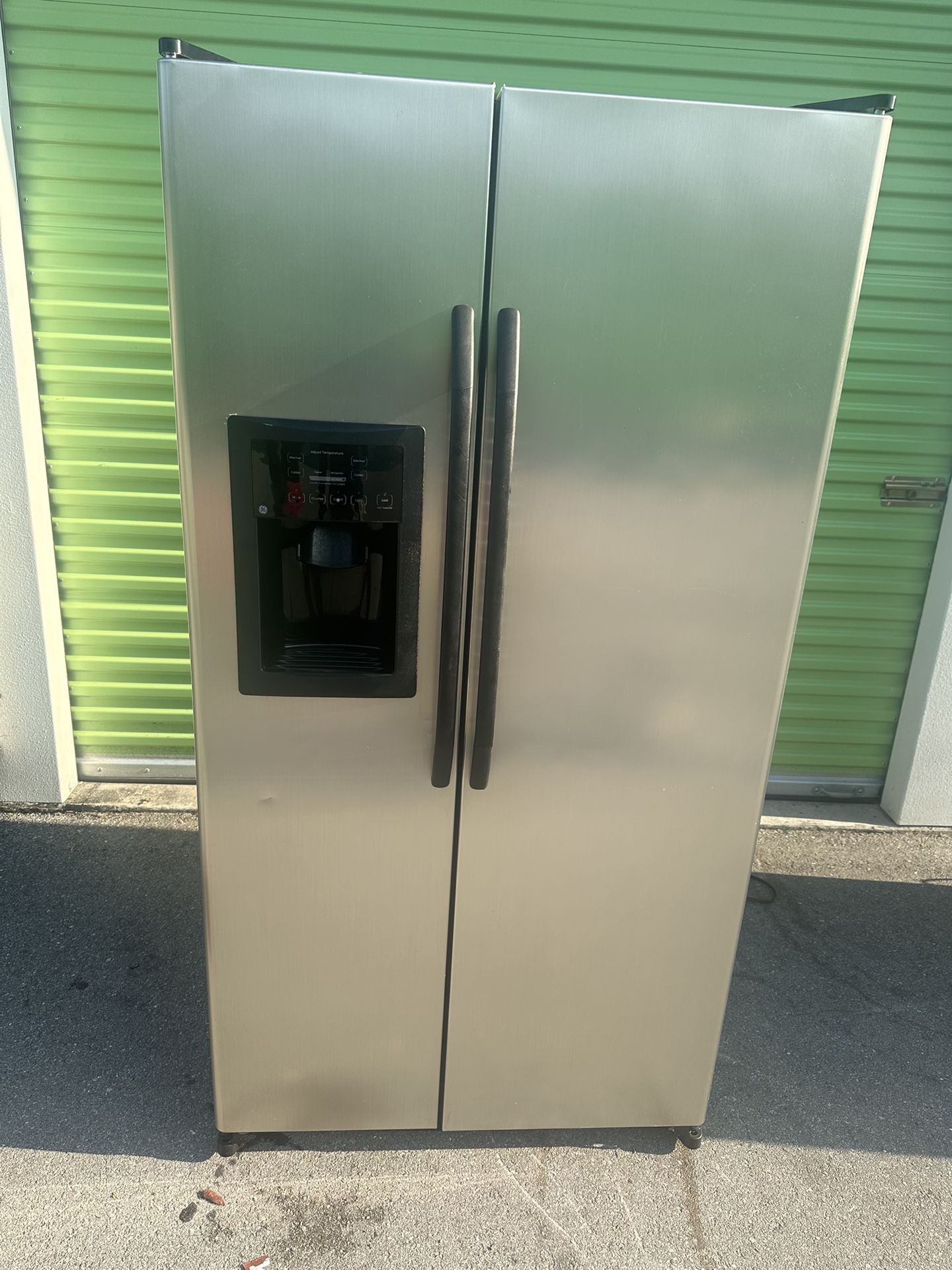 GE SxS Stainless Steel Refrigerator