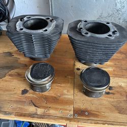 2013 Harley Sportster 1200 Cylinders And Pistons