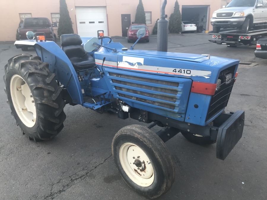 ISEKI TD 4410 tractor