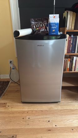 Whirlpool mini fridge