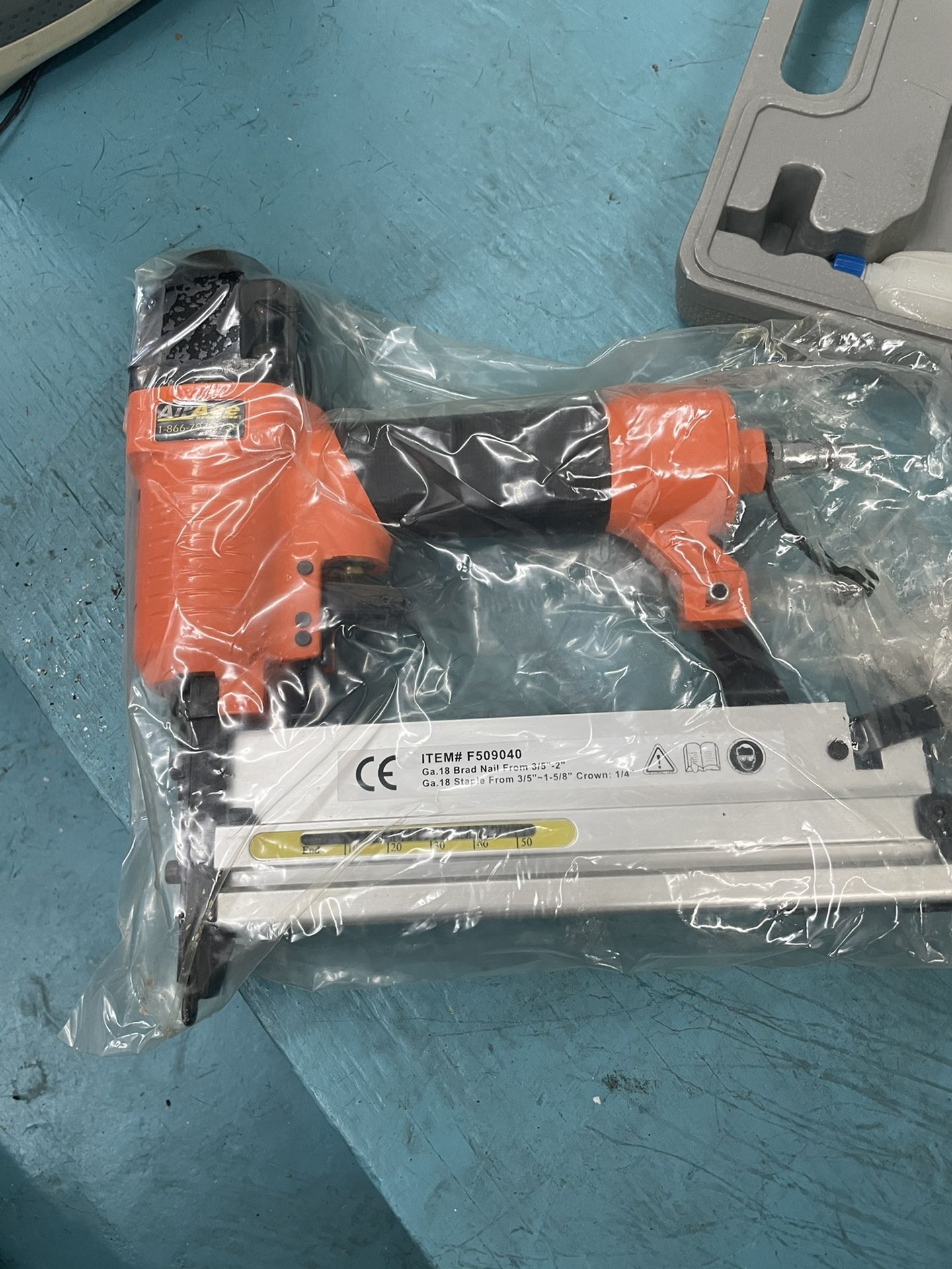 Ace Air Pneumatic Brad Naylor staple gun combo