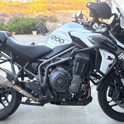 2019 Triumph Tiger 1200 XRT – 8,500 Miles – Fully Loaded Adventure Tourer