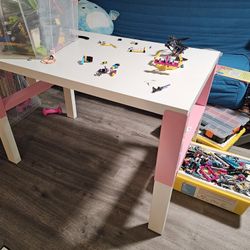 ikea påhl desk Pink and White 