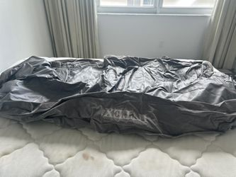 Single inflatable mattress