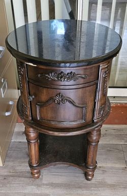 Elegant Round Accent/End Table with Storage