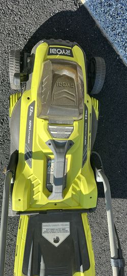 RYOBI ONE+ HP 18V Brushless 13in. Cordless Battery Walk Behind Push Lawn Mower with battery