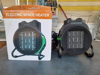 Small Personal 1500 Watt Ceramic Fan Forced Electric Space Heater (New)