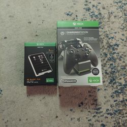 Xbox Series X Charging Station And Hardrive Bundle