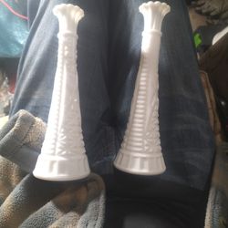 Vintage stars and bars milk glass vases 