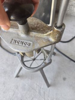 Commercial grade fruit and vegetable cutter