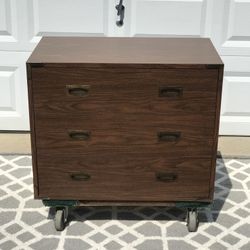 3-Drawer Dresser / Side Table