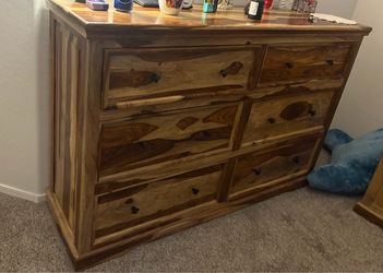 High quality solid wood Dresser and Nightstand