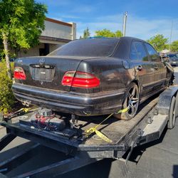 Parts AMG E55  / 2001 Mercedes-Benz E55 AMG