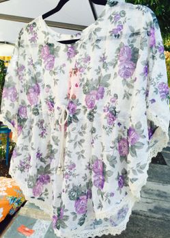 Brand new pancho style top