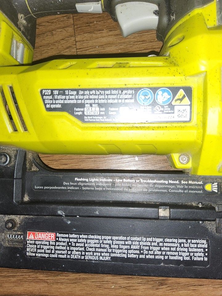 RYOBI P320 AirStrike Brad Nailer