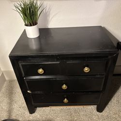 🖤 Black & Gold Nightstand - 3 Drawers - $50