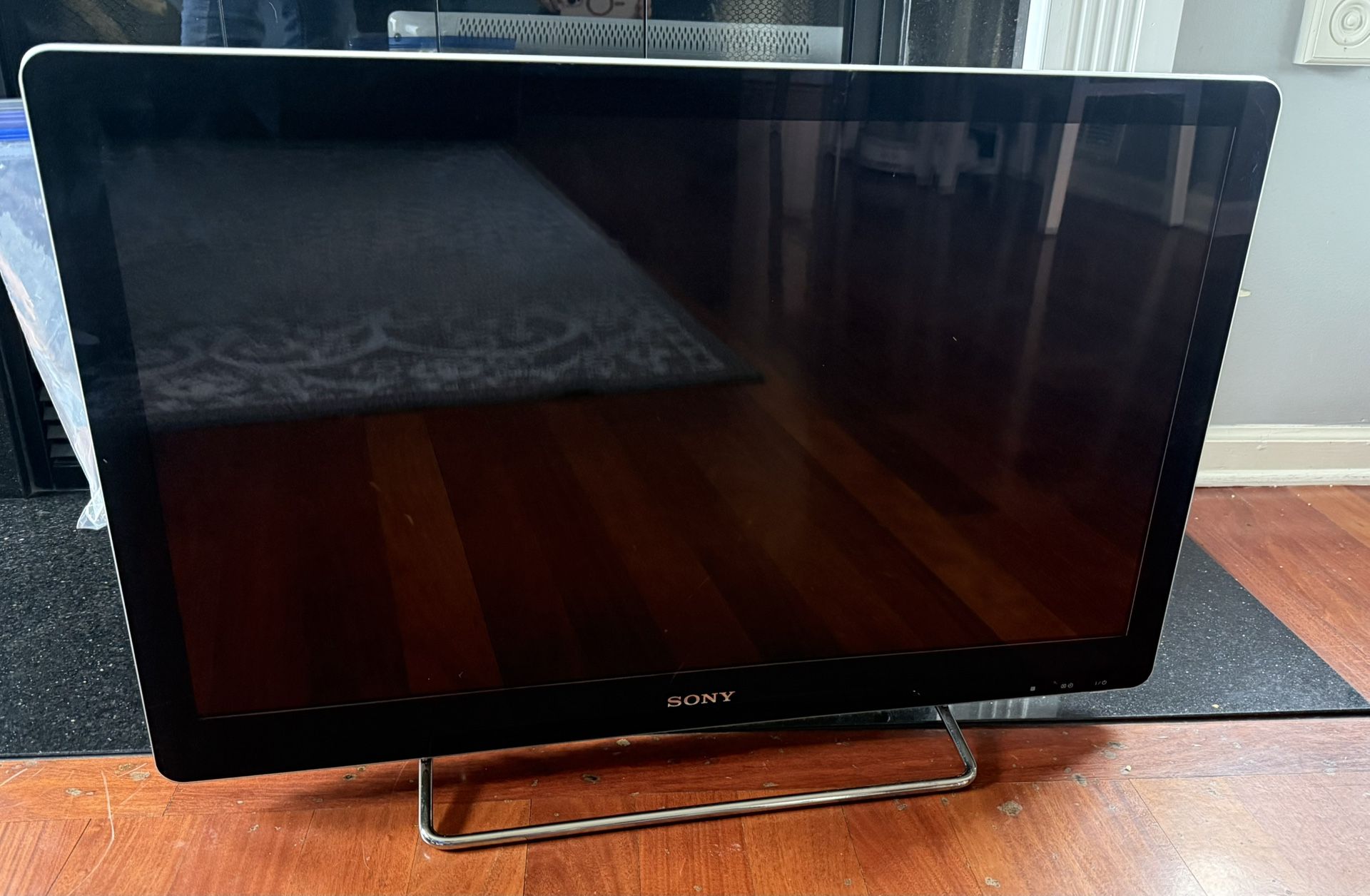 Sony TV NSX-32GT1