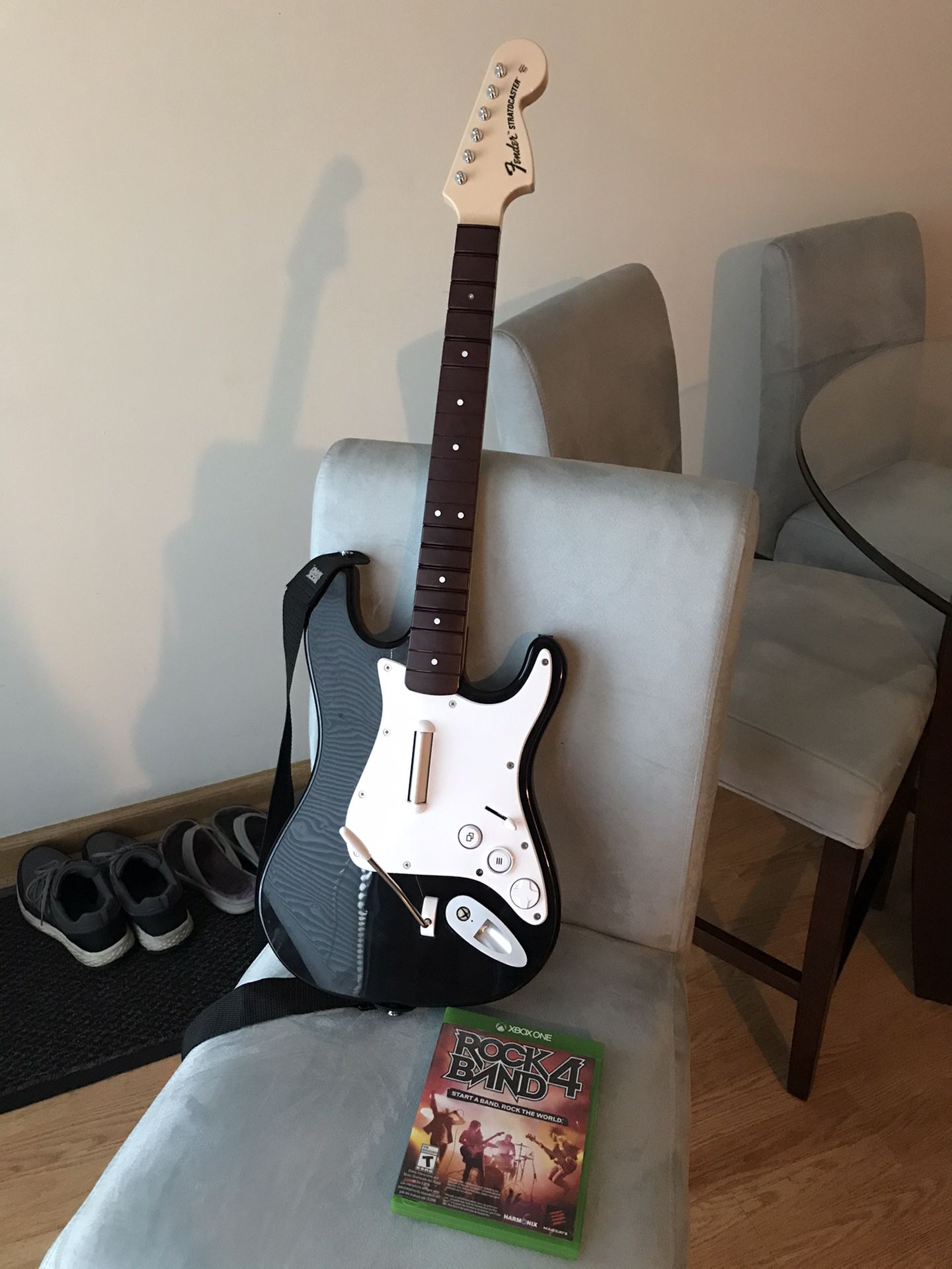 Rock Band 4 Guitar with game