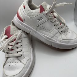 ON CLOUD SIZE # 5 women