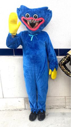 Huggy wuggy costume