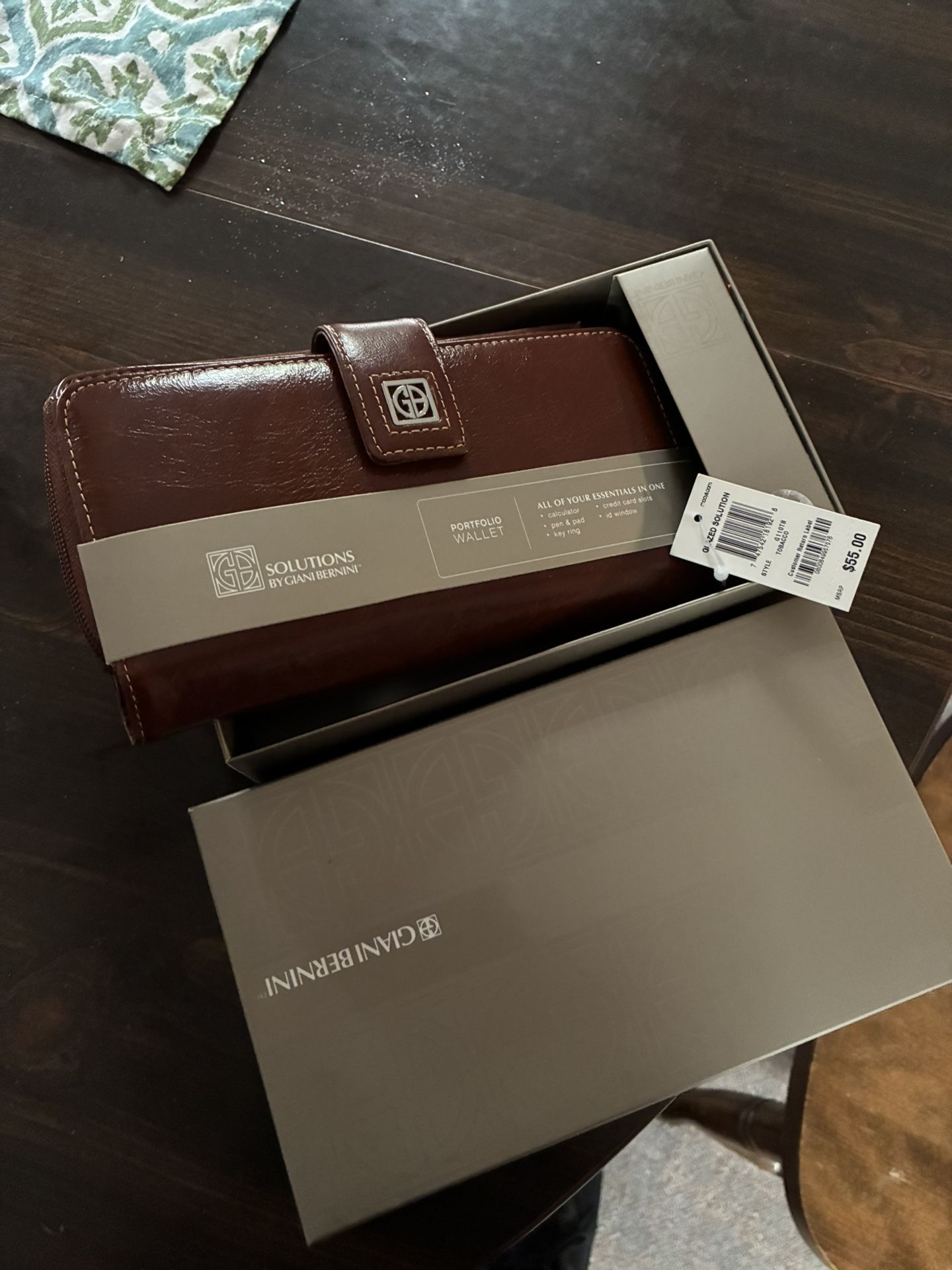 Giani Bernini Woman’s Wallet Zip Around (new)
