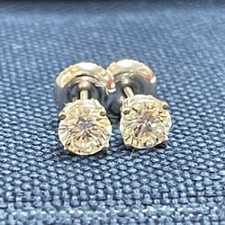 Studs Diamond Earring 1.04 Total 