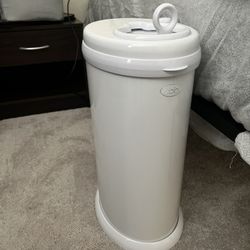 Ubbi Steel Diaper Pail, Odor Locking, No Special Bag Required