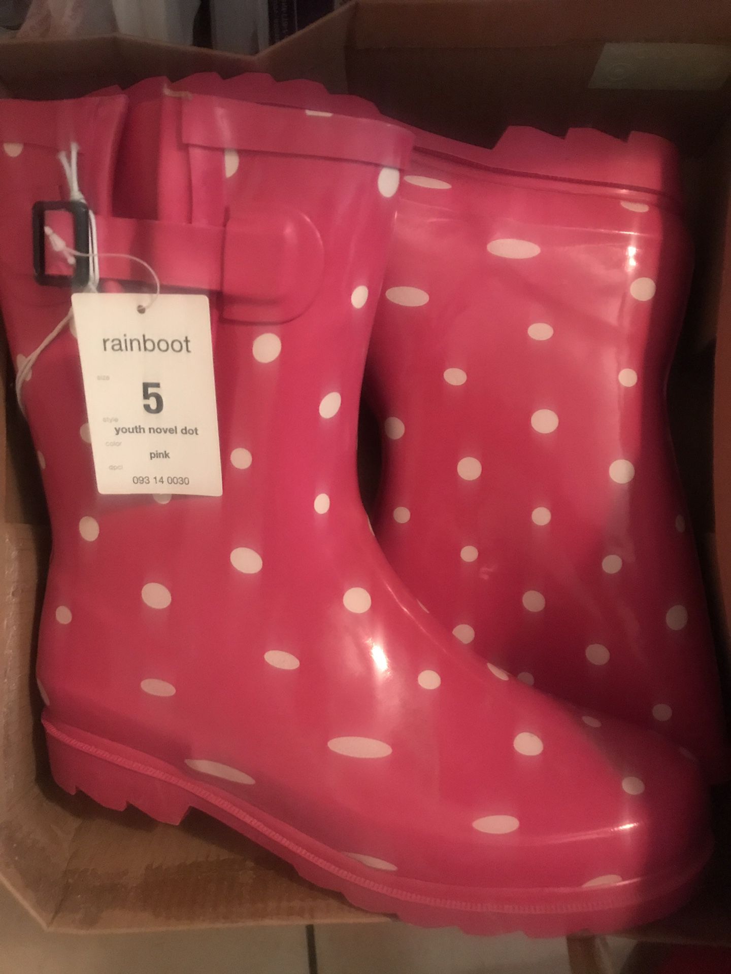 Polka Dot Rain Boots (Brand new) $8 size 5 girls