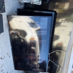 Smart Tv Samsung With Remot Control Wery Good 200$