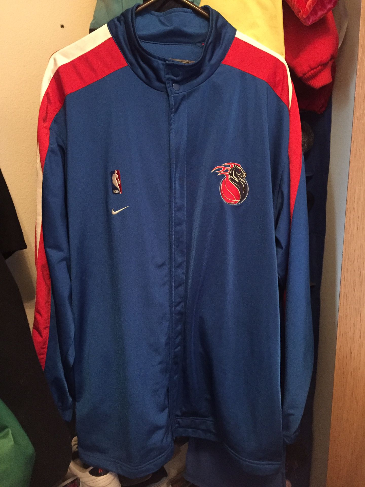 2006-07 Detroit Pistons Game Issued Blue Warm Up Jacket XXL+4