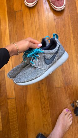 Nike Roshe Youth Boys Shoes Size US 5Y Barely Worn