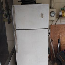 GE refrigerator