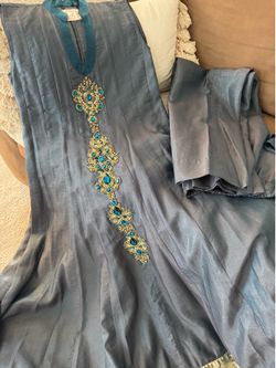 JV Boutique Blue-teal Embellished Dress