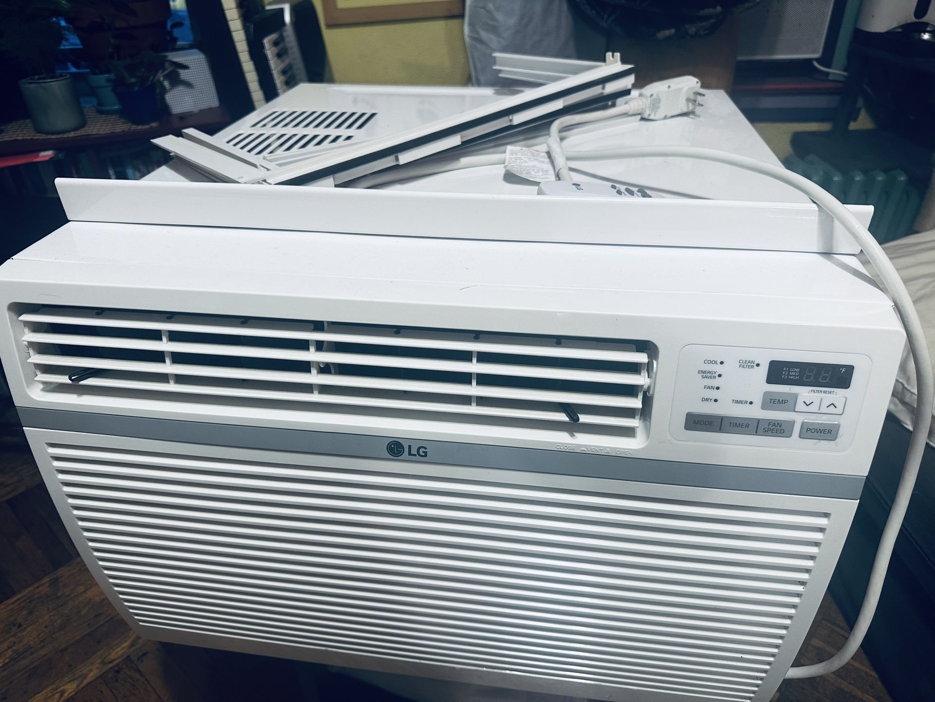 LG 15000 btu Large AC New