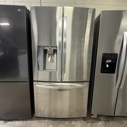 LG French Door Bottom Freezer Refrigerator $799