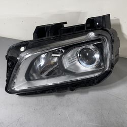2018 2019 2020 2021 Hyundai Kona Left Driver Side ORIGINAL HEADLIGHT